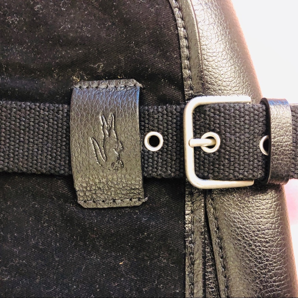 Lacoste - Picture 7 of 8